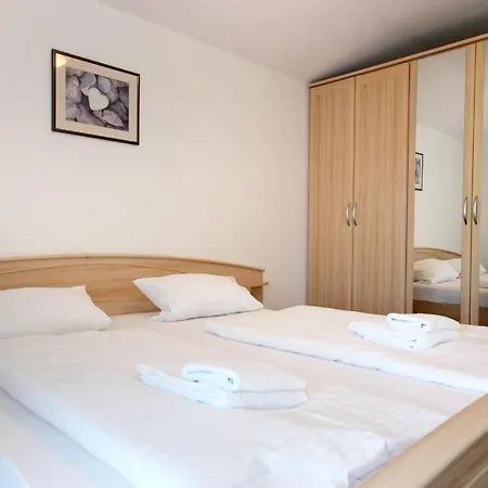 Appartamento Villa Karina, Whg 9 Goehren (Ruegen)